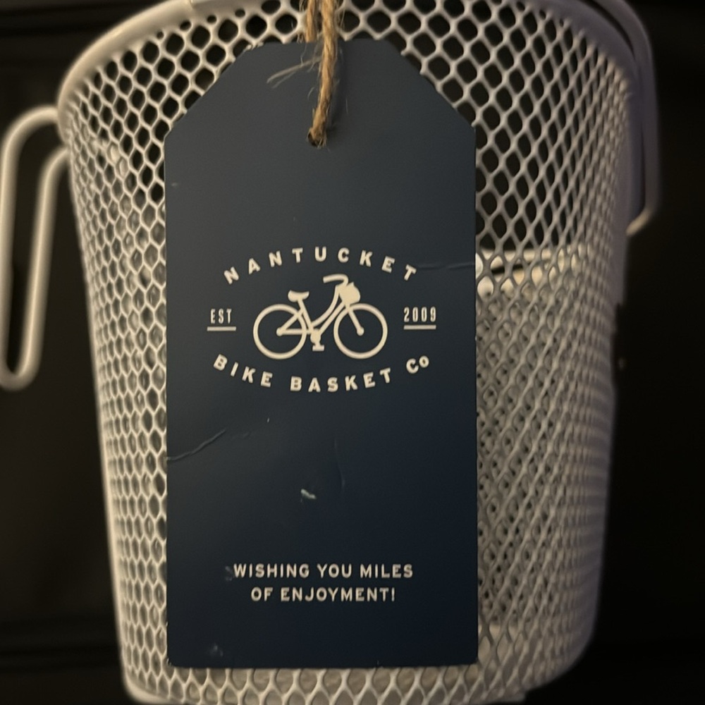 Nantucket bike basket for children’s bicycle new with tags - Picture 5 of 11